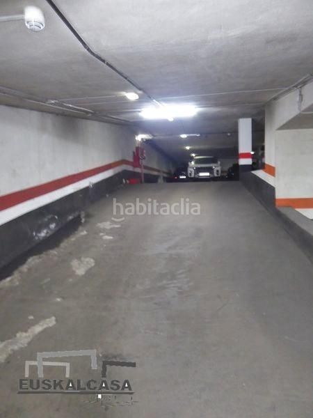 Foto b7c9b516-4970-45e9-a9eb-8020d8fde51f. Aparcament cotxe a Alhóndiga Bilbao