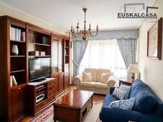 Appartement à Masustegi - Monte Caramelo. Totalmente exterior  3 hab  2 baños  garaje y trastero