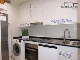 Pis a Sabino Arana-Jesuitas. Piso 2 habitaciones con garaje en indautxu