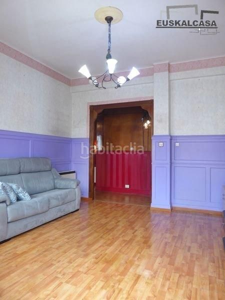 Foto e0cb58f3-ed5b-4cce-a8d1-de2a6e7ea3cb. Pis amb calefacció a Basurtu Bilbao