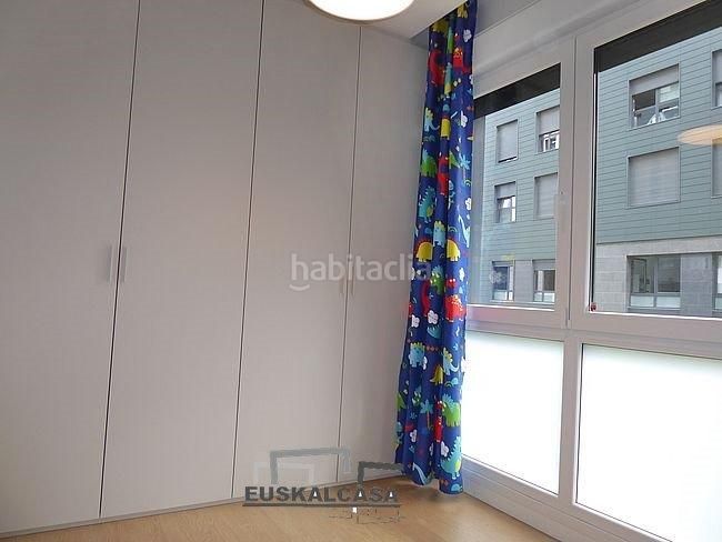 Foto 5a3406a6-1011-40bb-be4a-5d9e34cd777f. Planta baixa amb calefacció aparcament a Miribilla Bilbao
