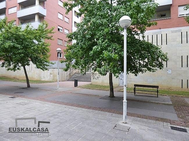 Foto 6c51e956-384a-44dc-a4de-79cf41a79752. Planta baixa amb calefacció aparcament a Miribilla Bilbao
