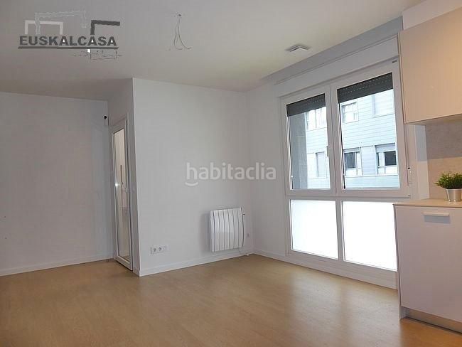 Foto 77ca28b9-6516-45d8-b21b-6c8e1be72bd6. Planta baixa amb calefacció aparcament a Miribilla Bilbao