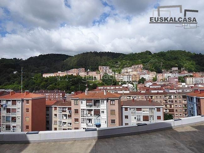 Foto d0937a96-9fec-4949-9795-21567b741ce2. Pis amb calefacció a Rekalde Centro Bilbao