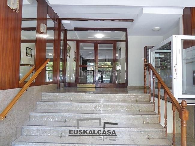 Foto 6de81c59-902d-4709-b822-e4723b1f531c. Apartament amb aparcament a Basurtu Bilbao