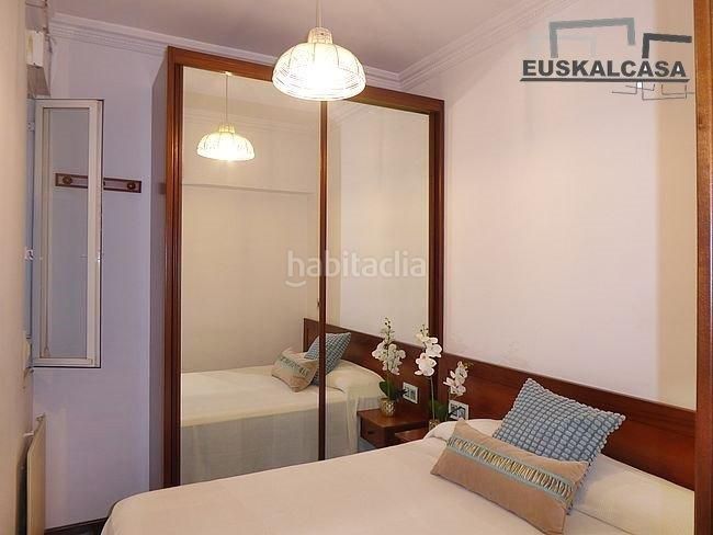 Foto 9f26cd63-d4fa-4579-9625-401ae73222c7. Apartament amb aparcament a Basurtu Bilbao
