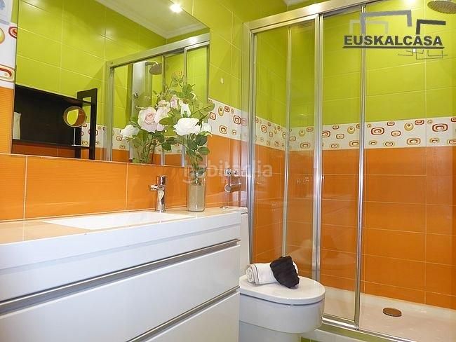 Foto c61b1a3c-8dbb-4dc2-bd4d-118382039b94. Apartament amb aparcament a Basurtu Bilbao