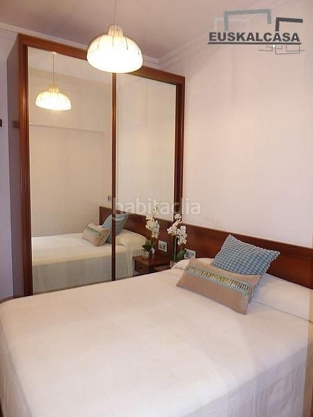 Foto d4c5f3fa-5de2-470d-950c-b09afb72b85b. Apartament amb aparcament a Basurtu Bilbao