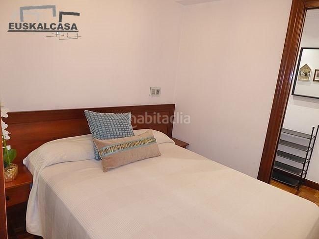Foto e6a8d7c5-ed1b-4d35-89cd-8bb786d30788. Apartament amb aparcament a Basurtu Bilbao