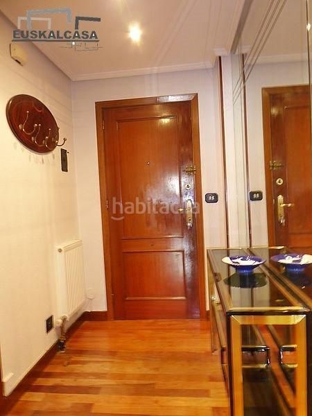 Foto aeb749f9-7076-4bc8-9749-b2bba0be6532. Apartment with heating in Basurtu Bilbao