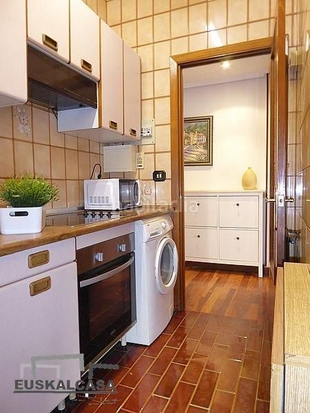 Foto e7e06633-0da8-4024-abe0-b5ee4717545b. Apartment with heating in Basurtu Bilbao