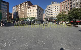 Pis a Herriko Plaza