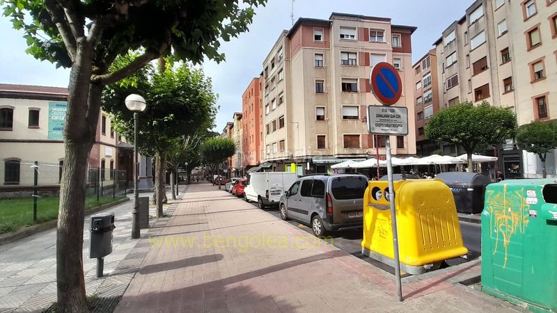 Foto d713ca2e-7e5c-426c-9270-d4a386831b0c. Pis a Centro Barakaldo