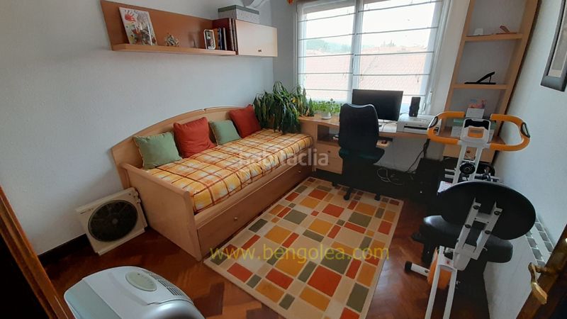 Foto a6d0e7bd-342b-4aa7-821f-51a2d72655ca. Pis amb calefacció a Centro Barakaldo