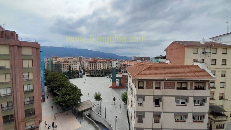 Foto f9b44f5f-27fb-4996-98ce-024b3d7d96ee. Pis amb calefacció aparcament a Rontegui-Pormetxeta Barakaldo