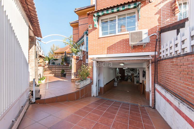 Foto 99ee97e8-d929-4f8a-b953-b3829516f465. Chalet con piscina privada en Mejorada del Campo