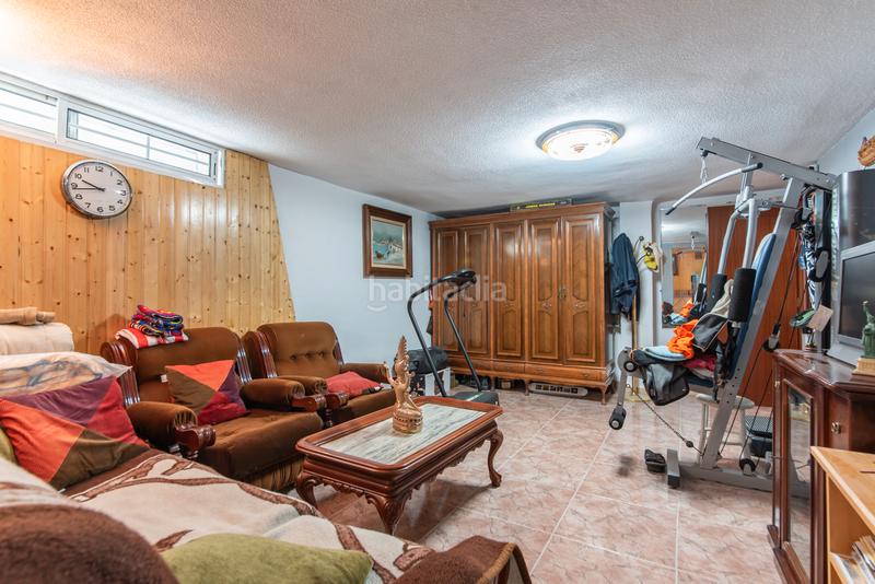Foto afc3d33b-bf68-4c19-ad13-0a37580a83a9. Chalet con piscina privada en Mejorada del Campo