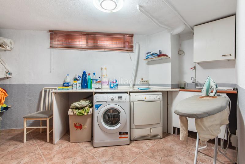 Foto cba72512-f924-4c77-98c8-c8668e88c81b. Chalet con piscina privada en Mejorada del Campo