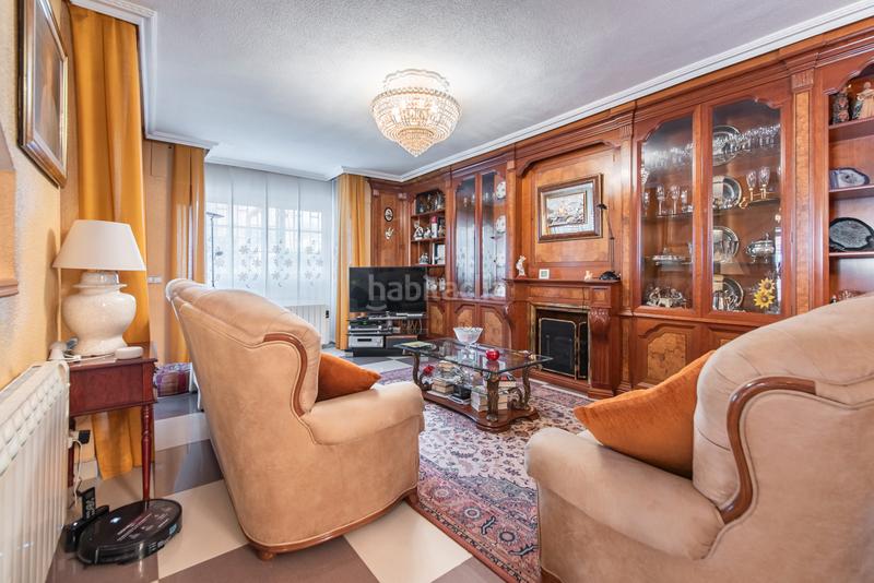 Foto fbabe636-2a03-4e7b-acec-f9968277b6a3. Chalet con piscina privada en Mejorada del Campo