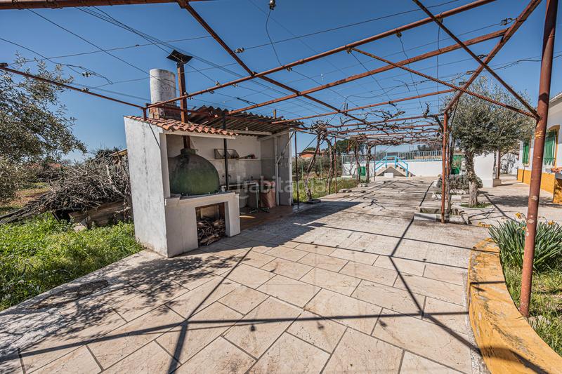 Foto 1918f5a3-f001-4a5f-a179-ba41736077da. Xalet amb calefacció piscina a Estremera