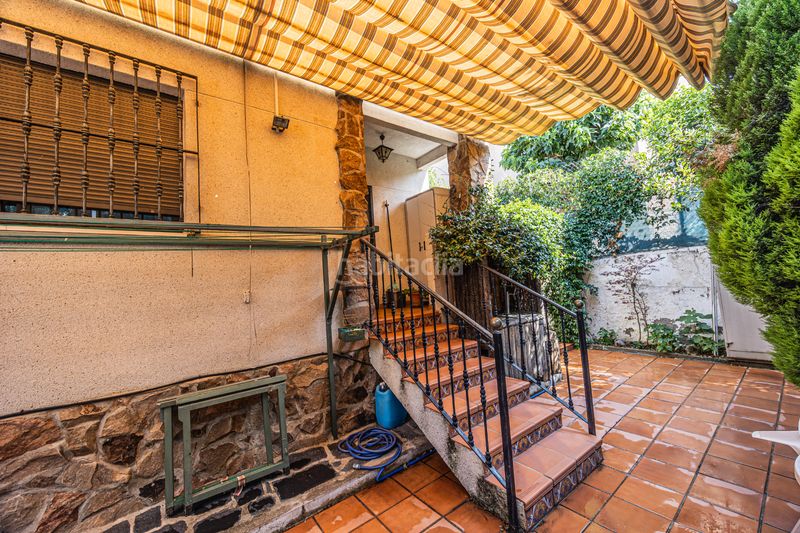 Foto 522e2080-18a3-40b1-9949-ac6612946b29. Xalet amb calefacció aparcament a Loeches