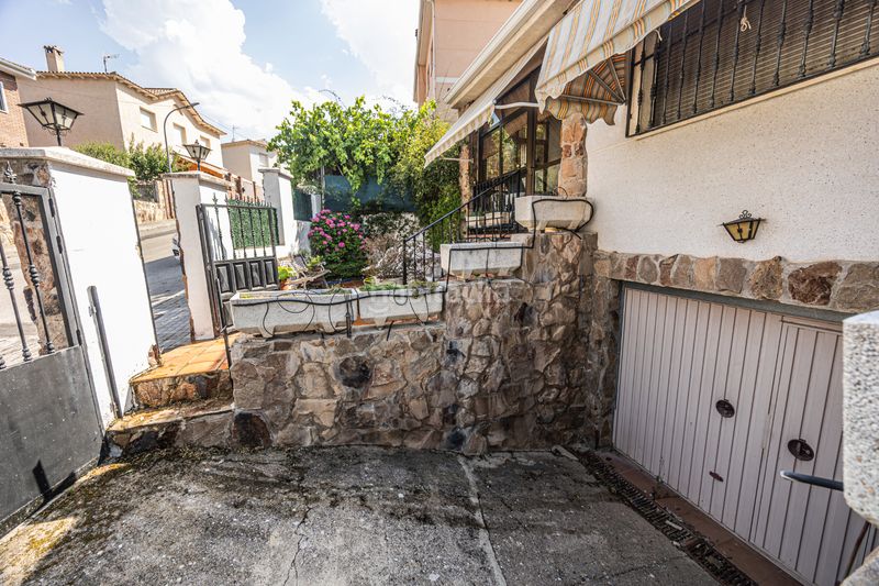 Foto 7673dbfe-e0e0-49de-84fc-e05d69674fa0. Xalet amb calefacció aparcament a Loeches