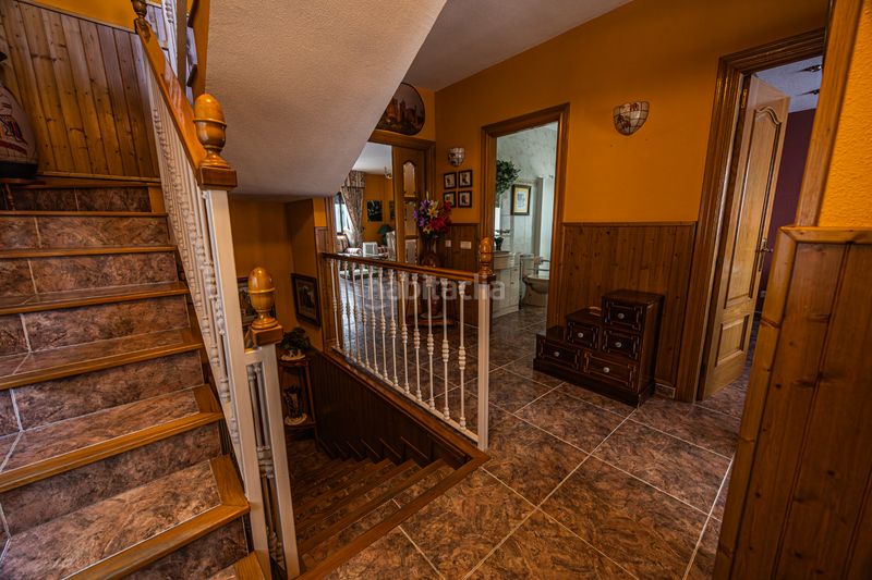 Foto b3a44f1d-a215-476d-bf7f-990e780e2294. Xalet amb calefacció aparcament a Loeches