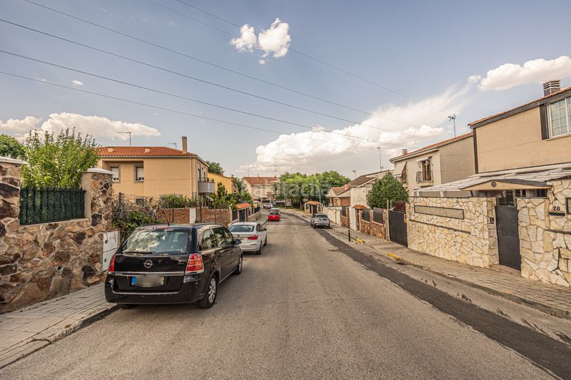 Foto b8b7bd29-8c2b-4b97-99ff-6ecbfb4724c1. Xalet amb calefacció aparcament a Loeches