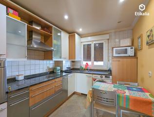 Location Appartement  Vitoria-gasteiz - domingo beltrán. Piso en alquiler en domingo beltrán, reformado recientemente. se