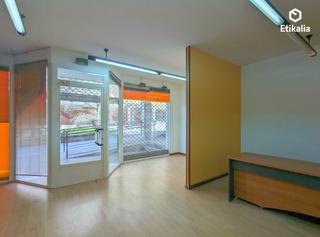 Lloguer Local Comercial  Palencia. Local en venta y alquiler en el tramo peatonal de calle palencia
