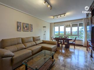 Location Appartement à Vitoria-gasteiz - heraclio alfaro 4. Piso en alquiler en aranzabela
