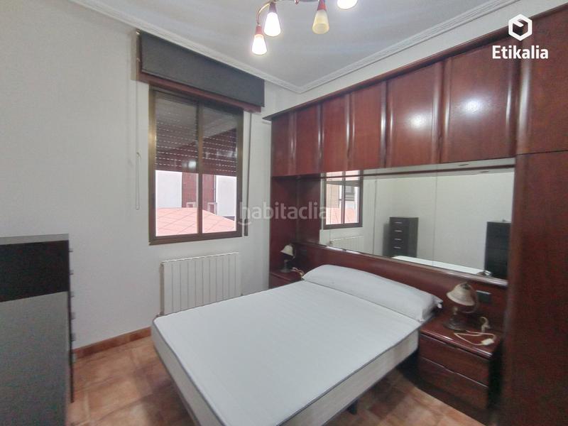 Foto b6929e3d-6c8e-4ac0-8130-3de446b1ecd9. Alquiler piso alquiler piso en santutxu de 2 habitaciones en Bilbao