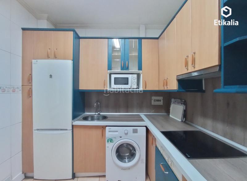 Foto f3fa3a17-8f4d-41f1-b82f-b131e87bf4b2. Alquiler piso alquiler piso en santutxu de 2 habitaciones en Bilbao