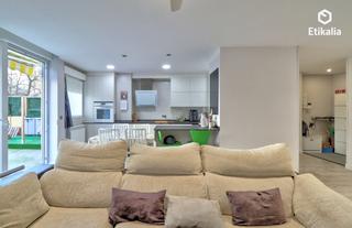 Pis  Vitoria-gasteiz - urbina. Piso en venta en el parque del norte