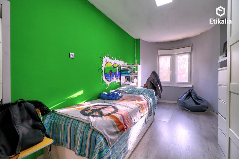 Foto d5ebd1ad-301a-47b0-9f30-33fcc165d9a2. Piso  en venta en el parque del norte en Zaramaga Vitoria - Gasteiz