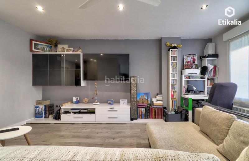 Foto e7279137-3968-4268-8d6f-61c85a3b56b4. Piso  en venta en el parque del norte en Zaramaga Vitoria - Gasteiz