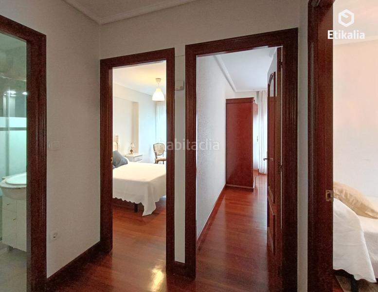 Foto c3356478-44f6-4e63-8e7f-96e06a57ba10. Alquiler piso en baratzeko plaza 1 alquiler usánsolo. en Galdakao