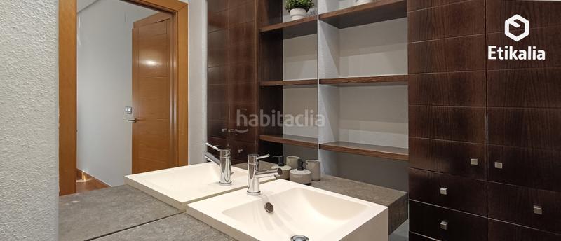 Foto e157fe98-8e9e-44c4-8248-2c1f69d633ea. Rent flat in Bilbao - avd. montevideo 6 in Basurtu Bilbao