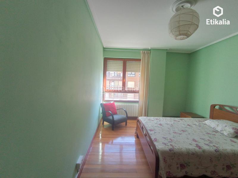 Foto e73e3d89-f545-48bb-b18c-5e9370bd3daa. Rent flat with heating parking in Azeta - Abatxolo Portugalete