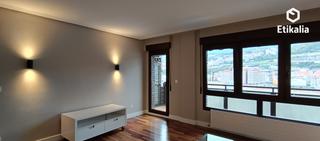 Lloguer Pis  Bilbao - avd. madariaga. Piso alquiler deusto