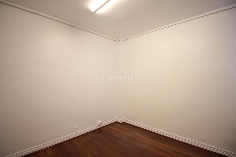 Foto 744fd8a0-5253-43d1-91a2-761b2d513062. Location bureau dans Casco Viejo Bilbao