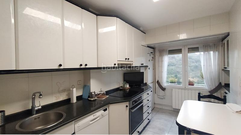 Foto 9ebec5da-7969-40aa-950e-0823c7529aa0. Miete etagenwohnung mit heizung in Ensanche - Moyua - Diputación Bilbao