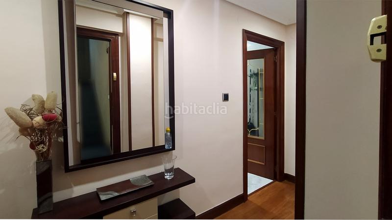 Foto b181a64e-3da5-47c7-8d87-fe27eb3a8c4b. Miete etagenwohnung mit heizung in Ensanche - Moyua - Diputación Bilbao