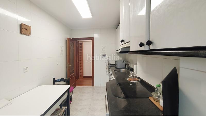 Foto c7ffce50-263f-4b49-b42b-c1b7a1ea93f8. Miete etagenwohnung mit heizung in Ensanche - Moyua - Diputación Bilbao