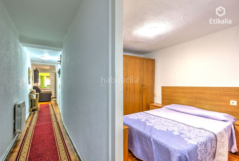 Foto 0e9dc7b4-b903-46a1-a96f-aa459aa9a874. Pis amb calefacció a Casco Viejo Vitoria - Gasteiz