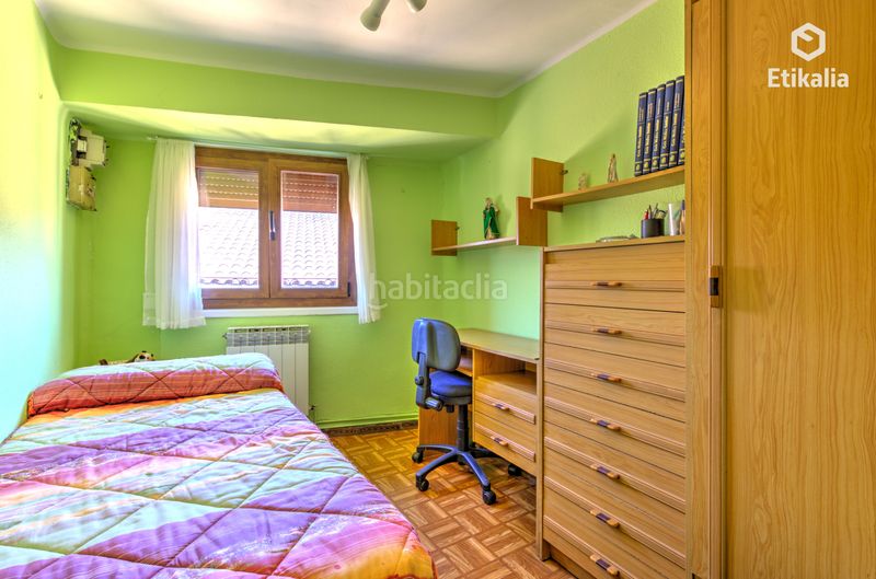 Foto e7d3a10d-856d-4d96-a2f4-843d351119b6. Pis amb calefacció a Casco Viejo Vitoria - Gasteiz