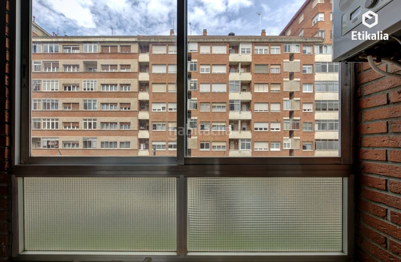 Foto 12426e96-363d-4bca-9394-b9ca3da250b7. Pis amb calefacció aparcament a Arriaga - Lakua Vitoria - Gasteiz