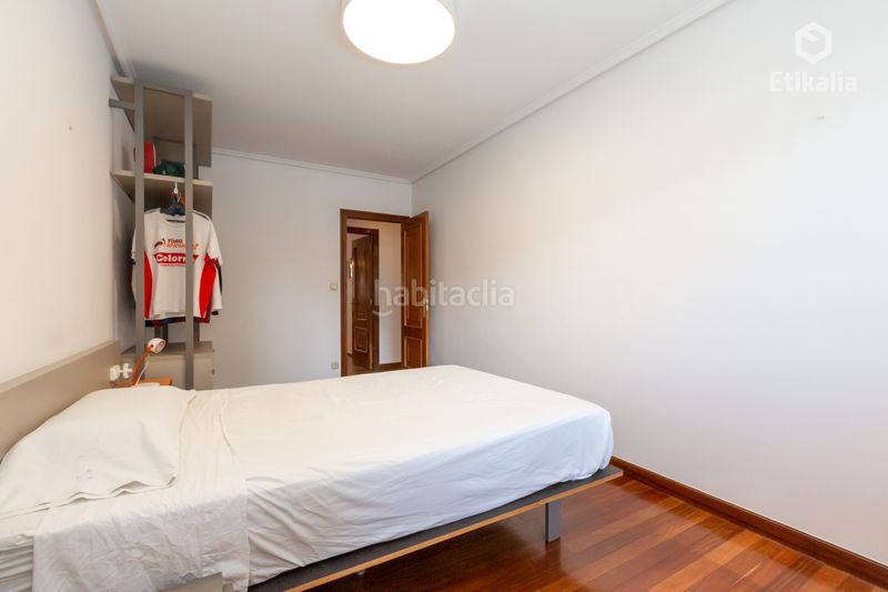 Foto 61101a01-5282-4d05-9b80-16711e8f1a69. Pis amb calefacció aparcament a Durango
