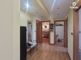 Miete Etagenwohnung in Buenavista. Se alquila piso de 2 habitaciones en portugalete