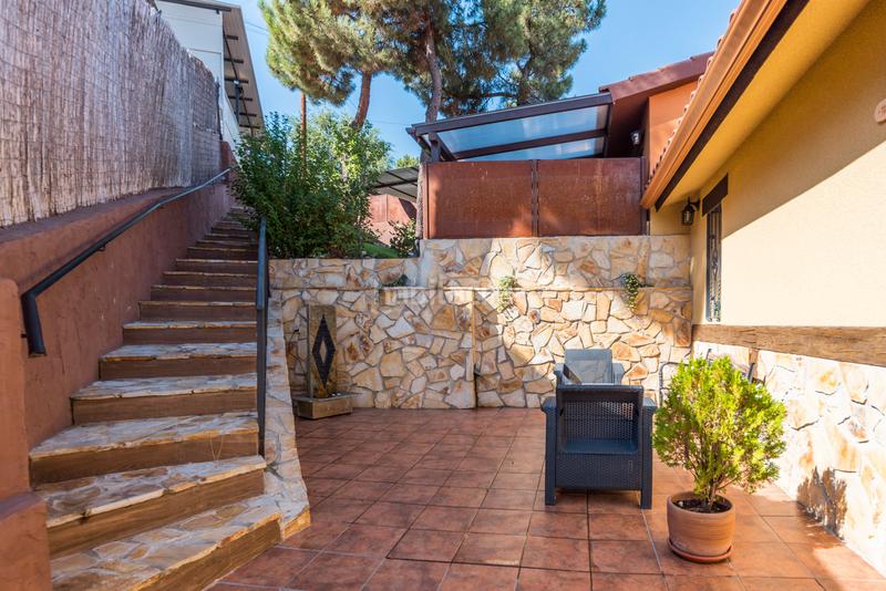 Foto 3c76bc50-5e43-4519-a708-ab51dbd8099a. Casa bifamiliare con riscaldamento parcheggio piscina in Vegas de Matute